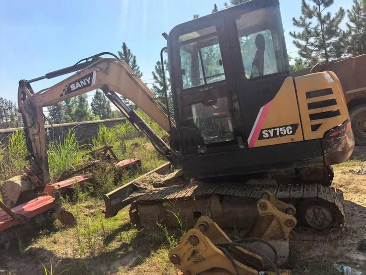 Buy Sany SY60 Used Excavator / 1