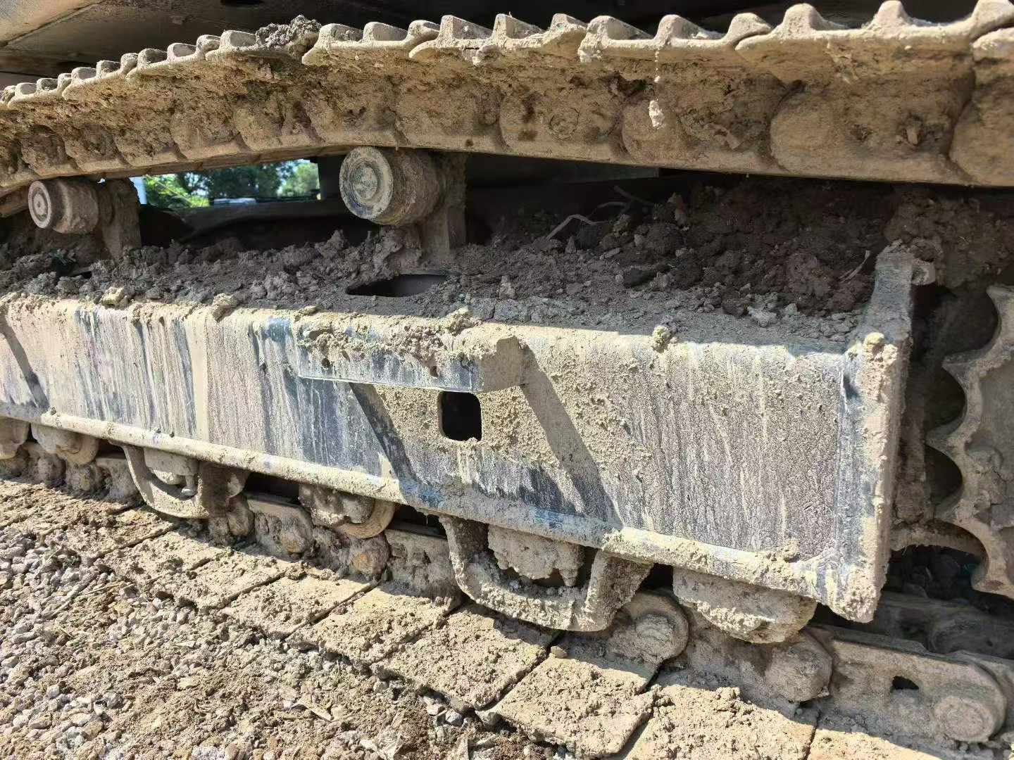 Buy Kobelco SK200 Used Excavator / 7 Buy Kobelco SK200 Used Excavator / 7