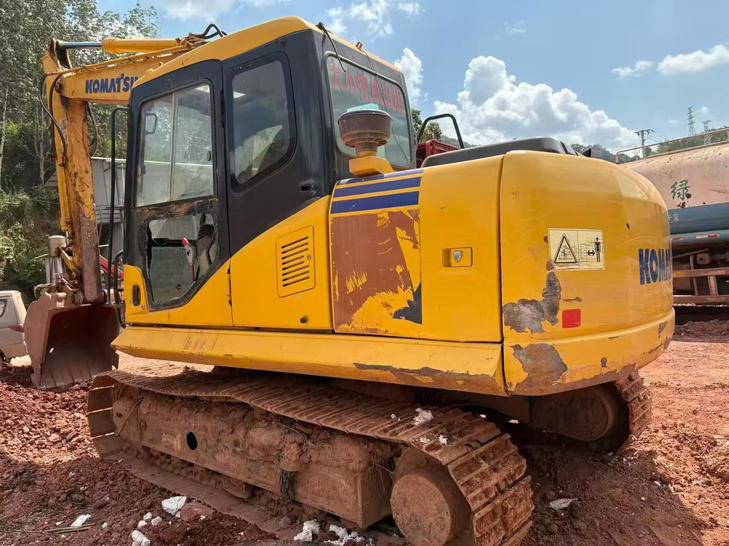 Buy Komatsu PC130-7 Used Excavator / 1