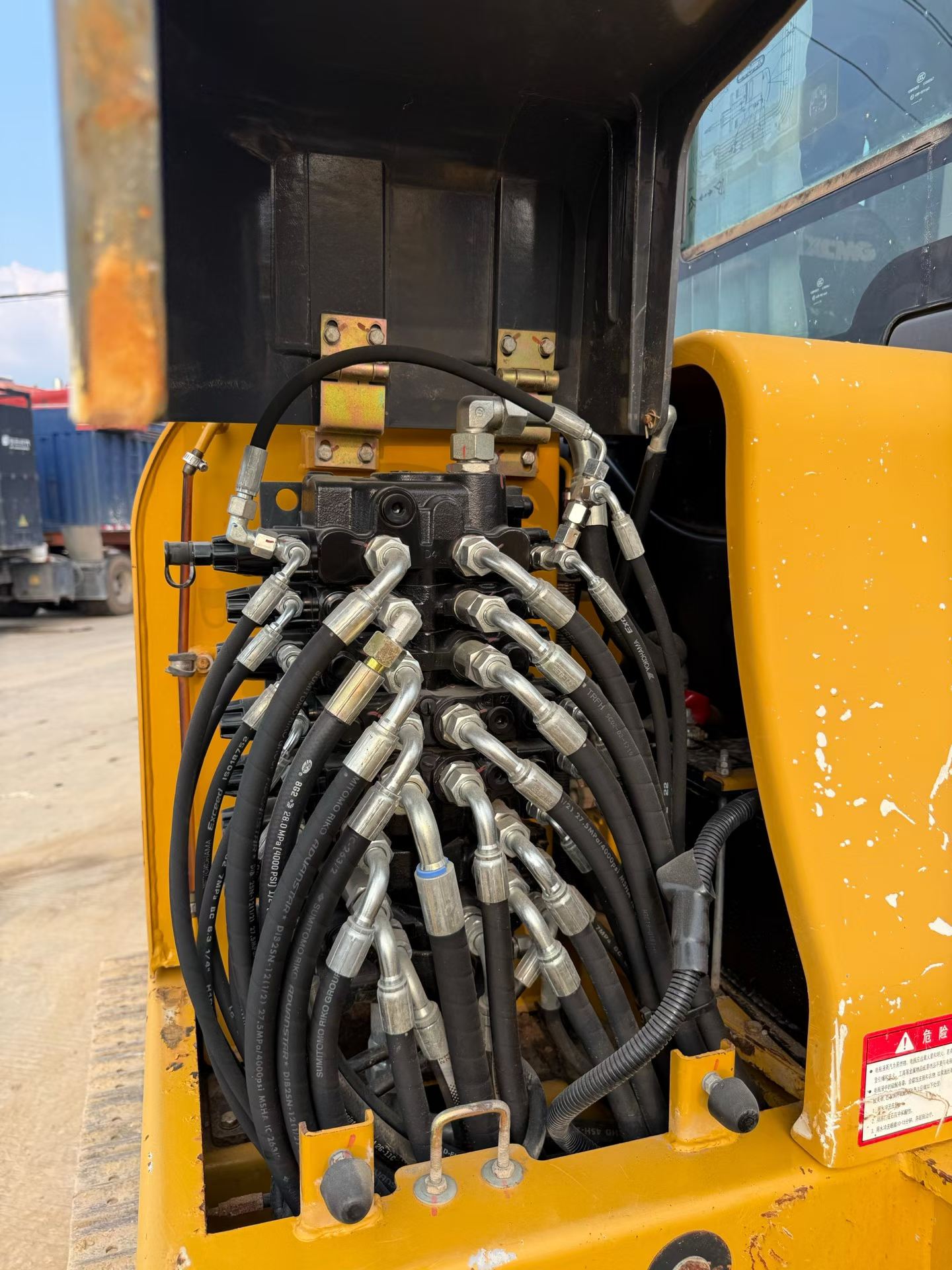 Buy XCMG XE60 Used Excavator / 5