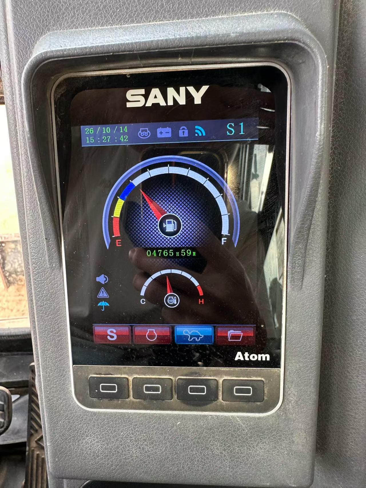 Buy Sany SY70C Used Excavator / 9