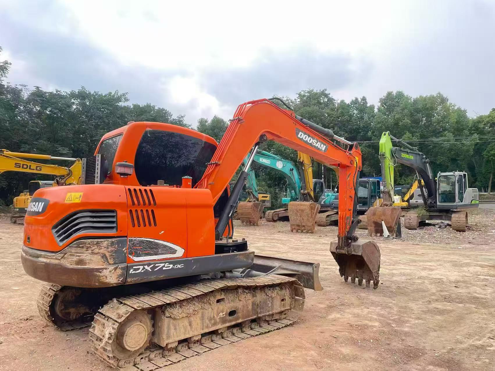 Comprar Doosan DX75 Usado Escavadeira Comprar Doosan DX75 Usado Escavadeira