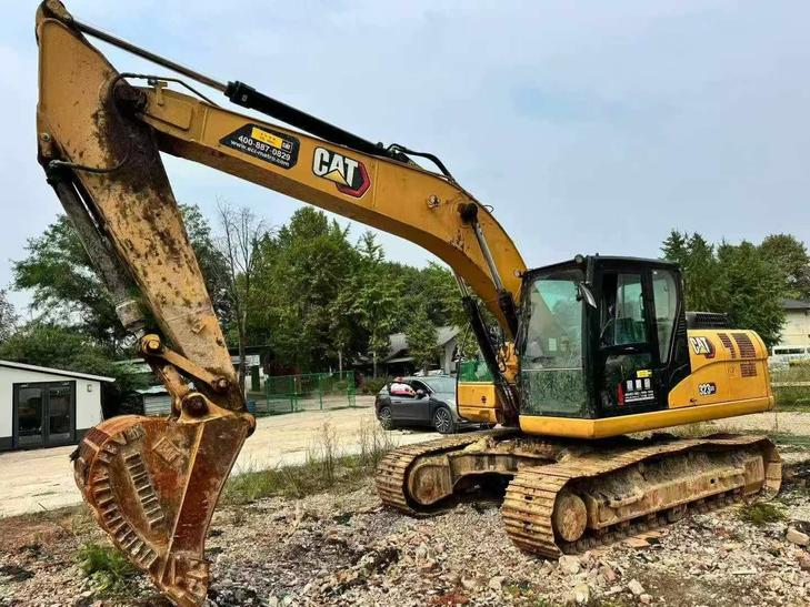 Buy Caterpillar 323 Used Excavator / 1