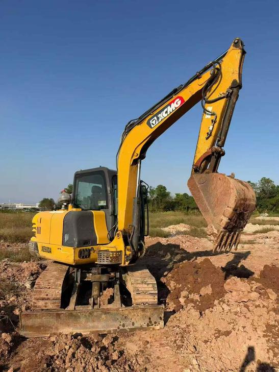 Buy XCMG XE60 Used Excavator / 1