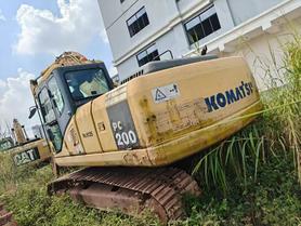 Buy Komatsu PC200 Used Excavator / 4 Buy Komatsu PC200 Used Excavator / 4