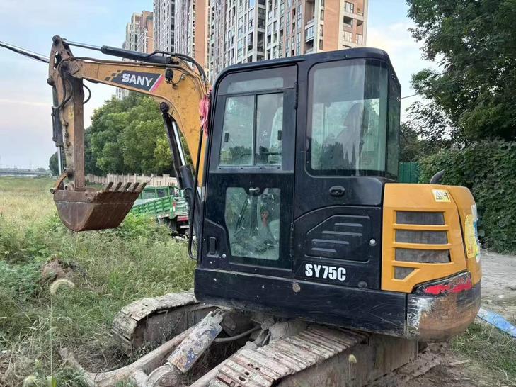 Buy Sany SY55 Used Excavator / 1