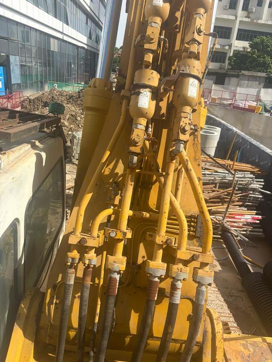 Buy Kato HD2045 Used Excavator / 1
