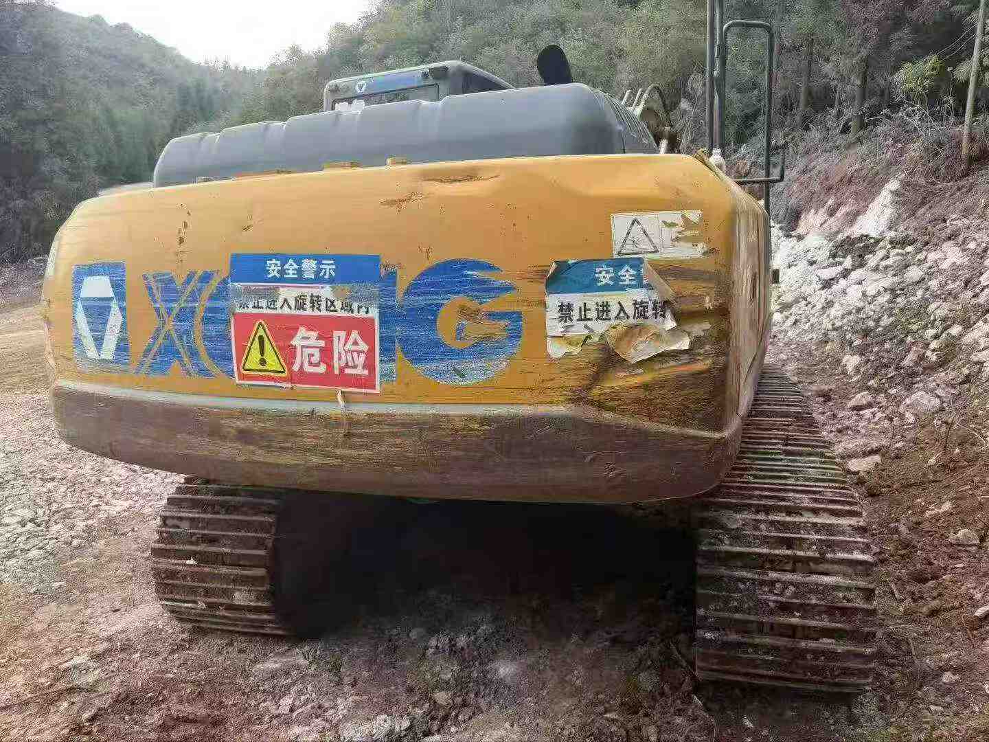 Buy XCMG XE215 Used Excavator / 3