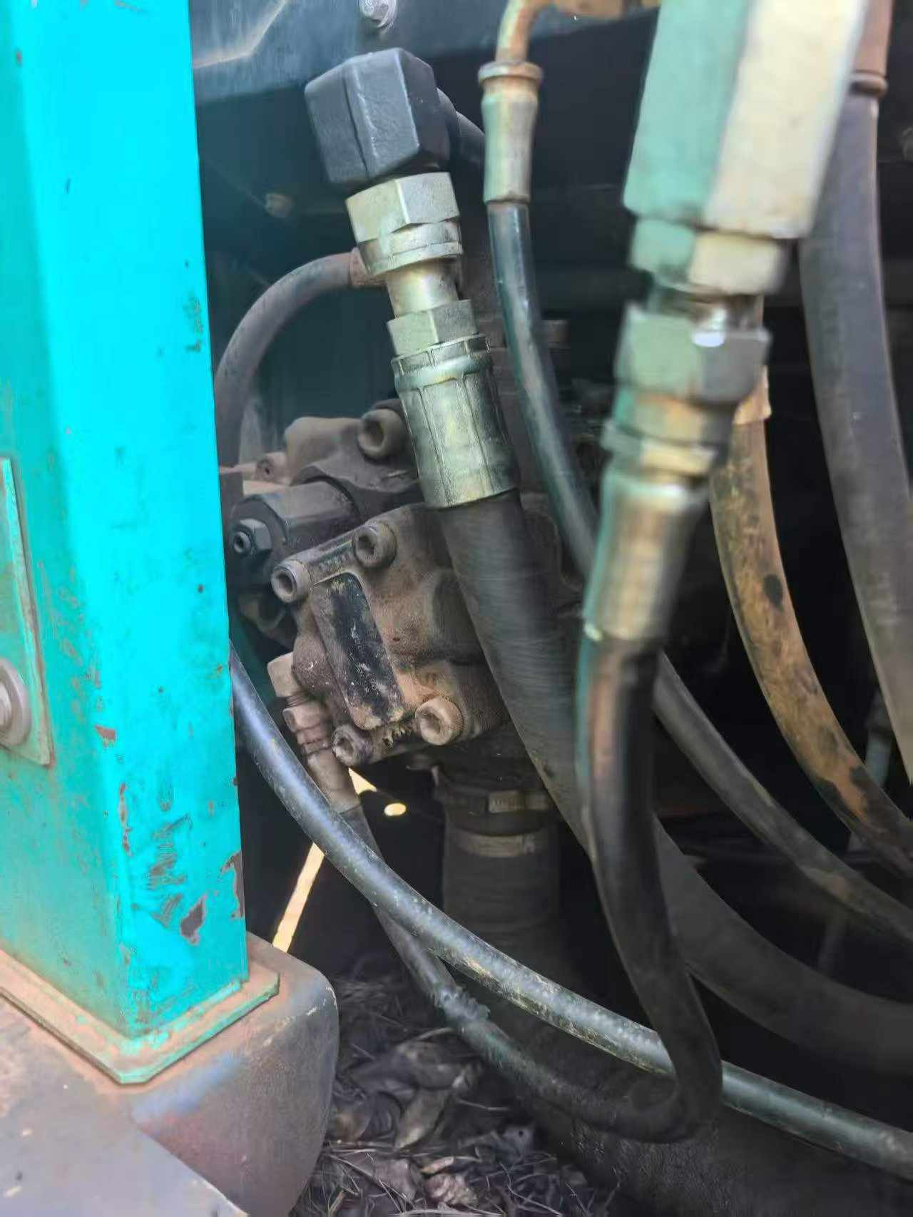 Compre Escavadeira Kobelco SK75 Usada / 4