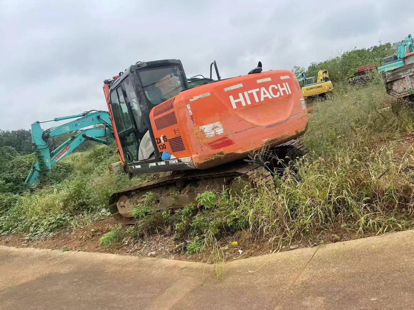 Buy Hitachi EX130H-5 Used Excavator