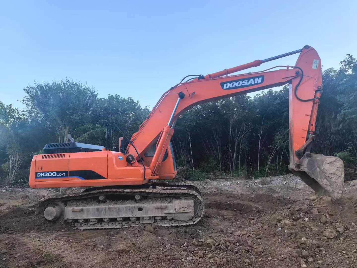 Buy Doosan DH300-7 Used Excavator / 3