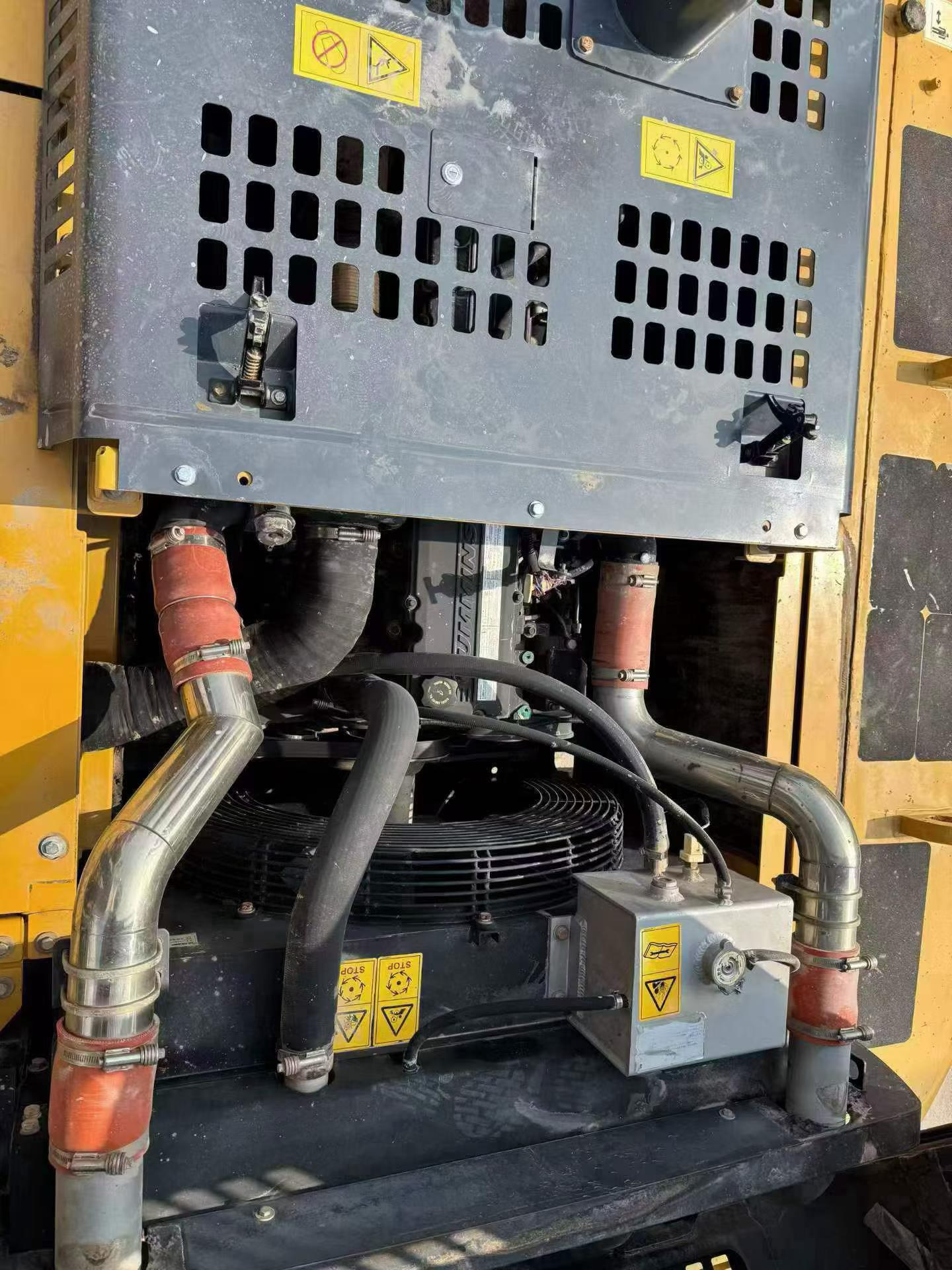 Buy XCMG XE380K Used Excavator / 8