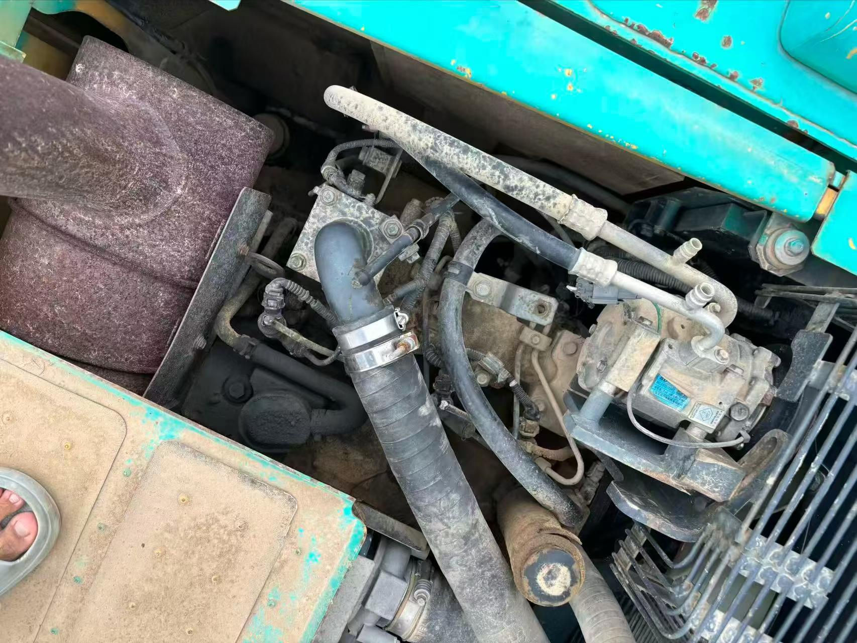 شراء حفارة Komatsu PC120-8 مستعملة / 6