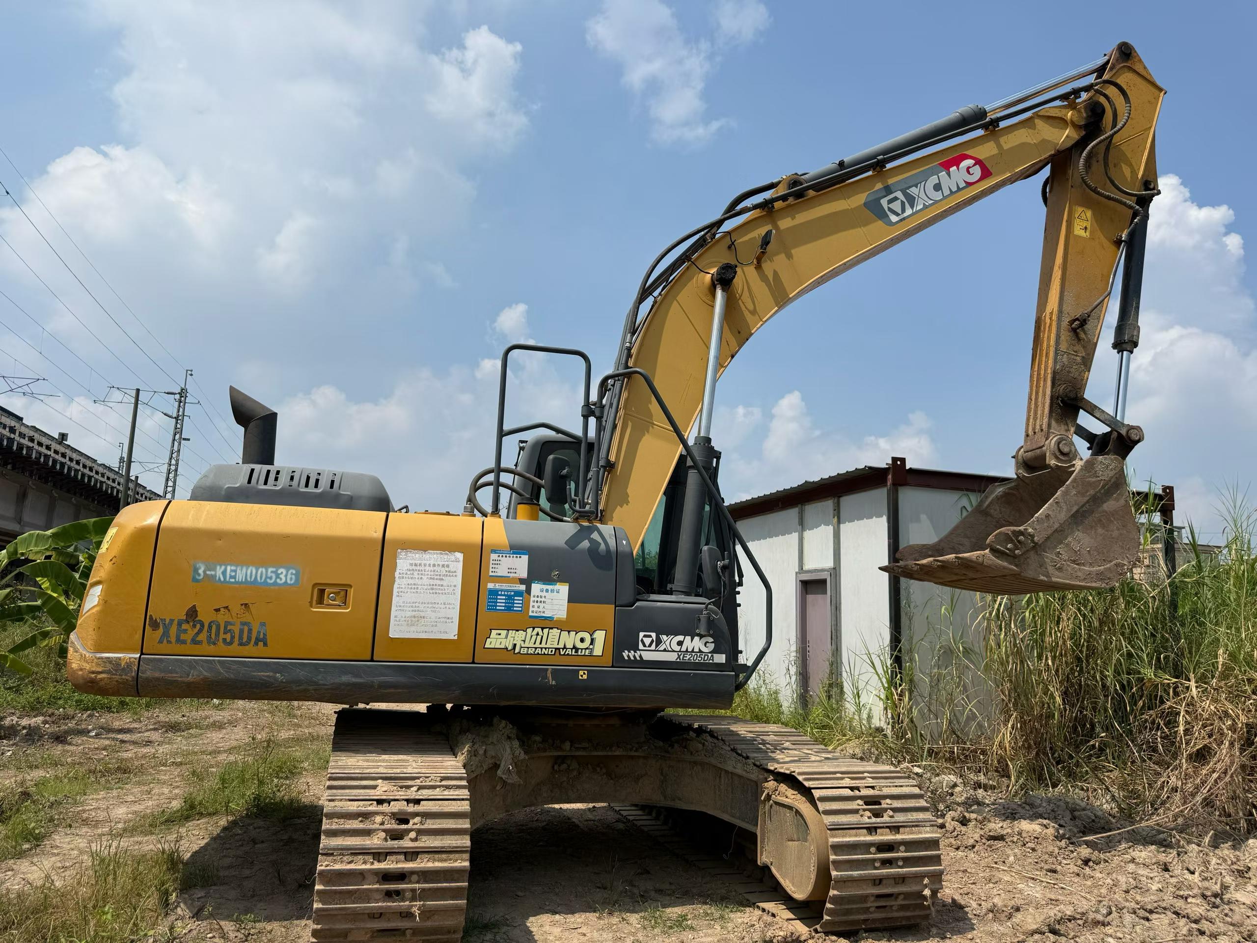 Buy XCMG XE205DA Used Excavator / 6