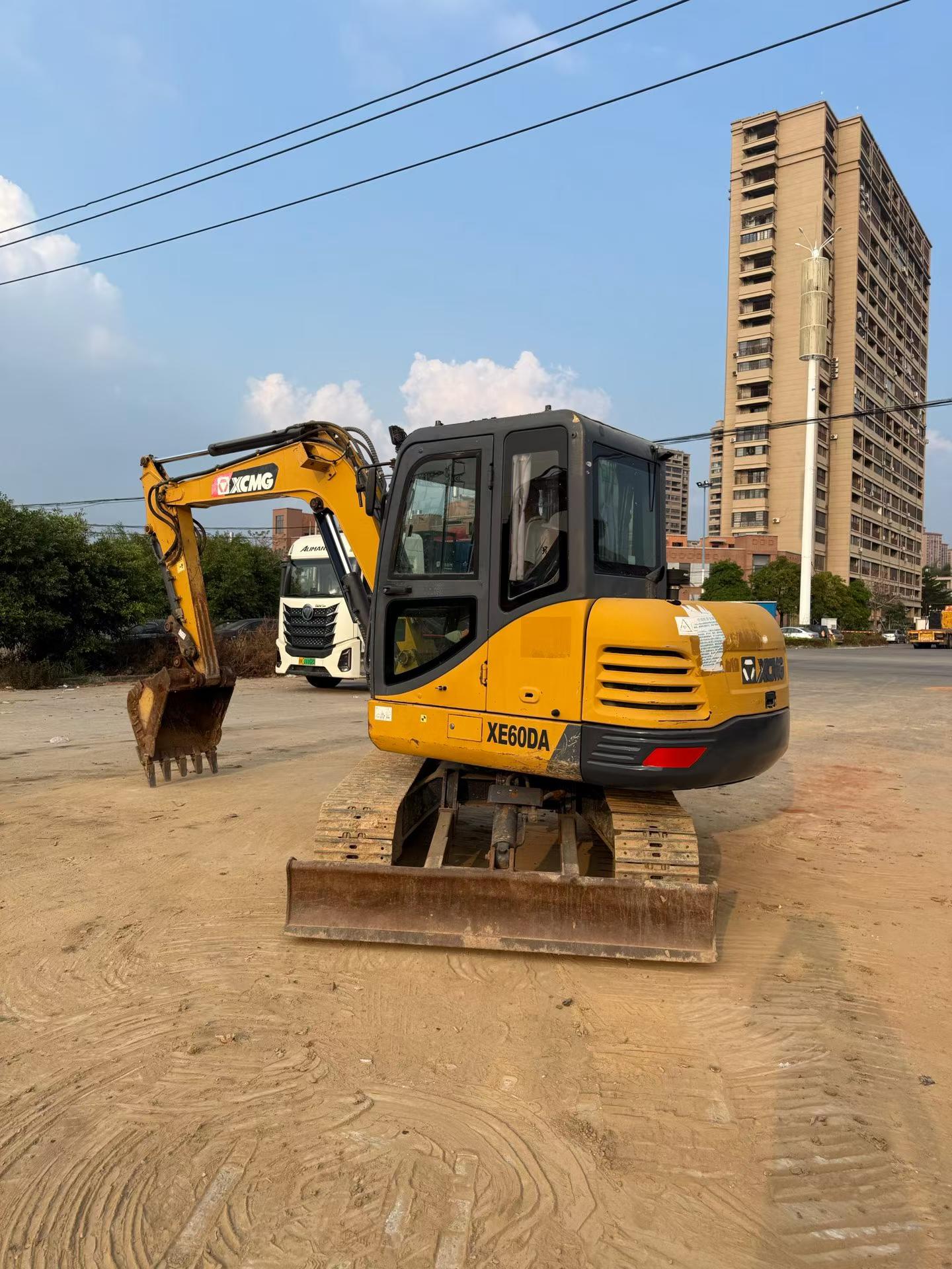 Buy XCMG XE60 Used Excavator / 6
