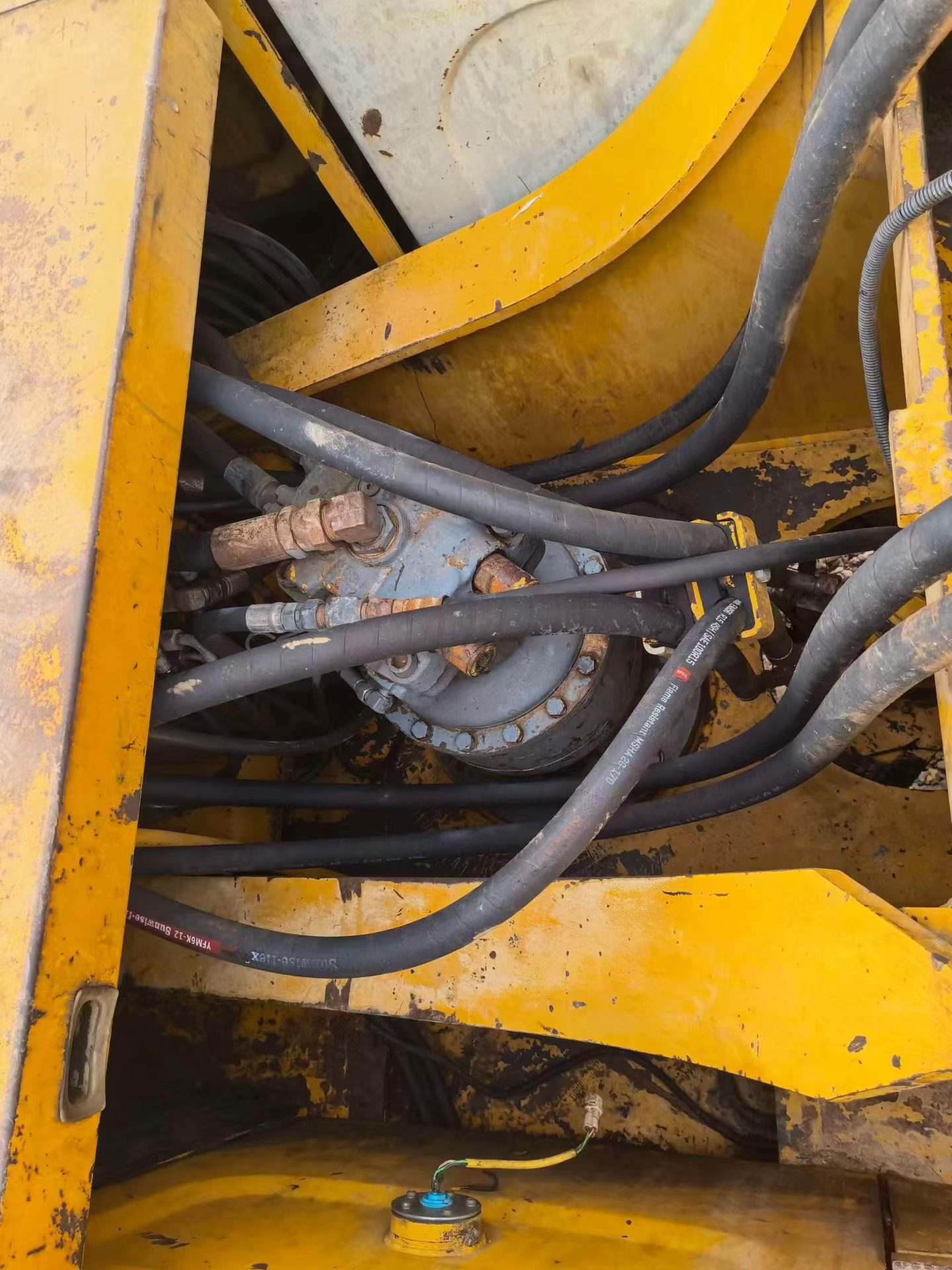 Buy Kato 820-3SP Used Excavator / 7