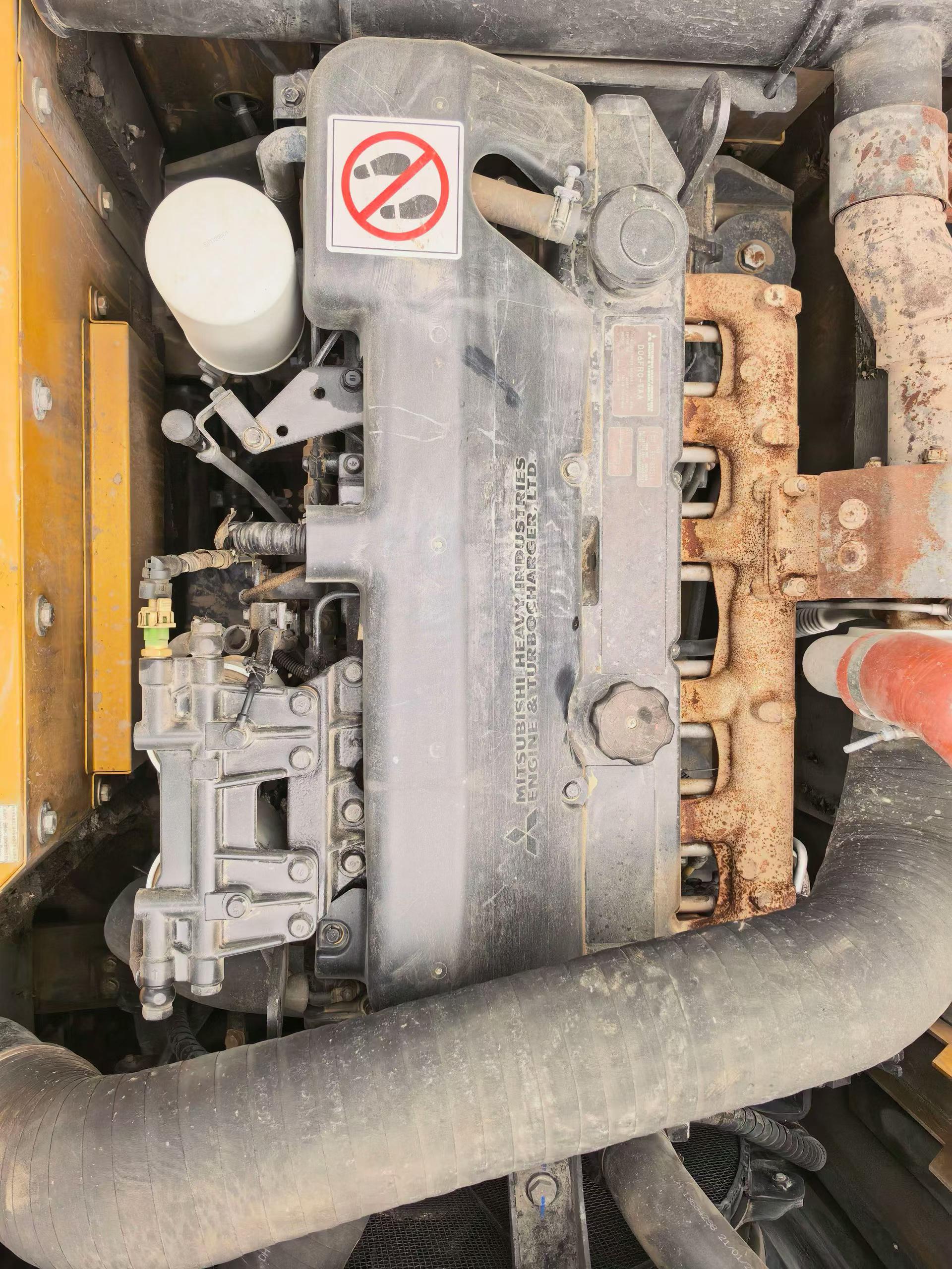 Buy Sany SY255H Used Excavator / 8