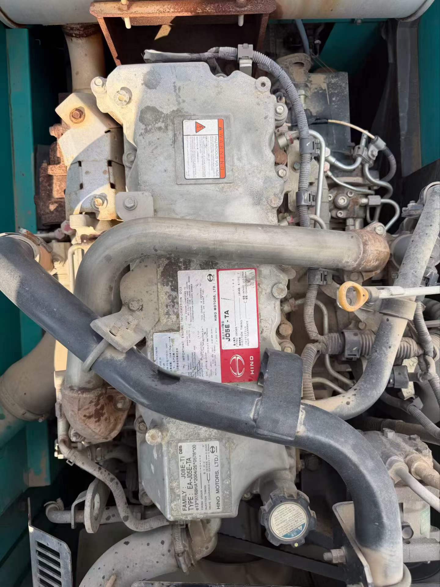 Buy Kobelco SK200-2 Used Excavator / 3 Buy Kobelco SK200-2 Used Excavator / 3