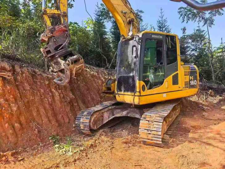 Buy Komatsu PC30-1 Used Excavator / 1