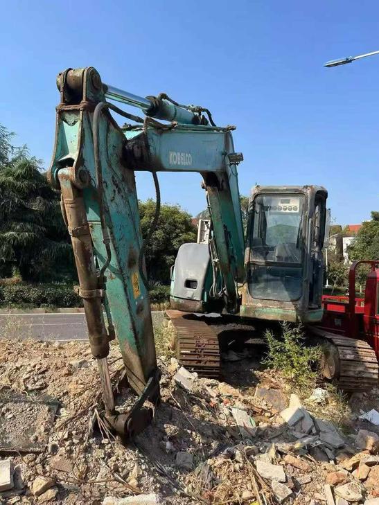 Buy Kobelco SK70 Used Excavator / 1