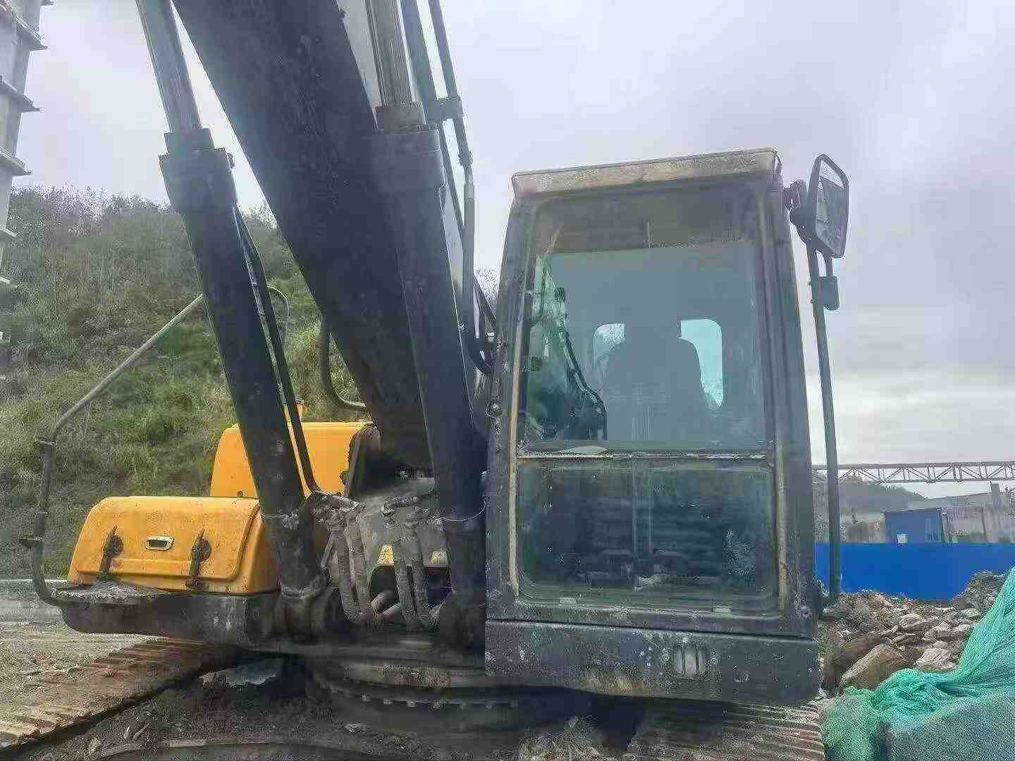 Buy Hyundai R350LVS Used Excavator / 2