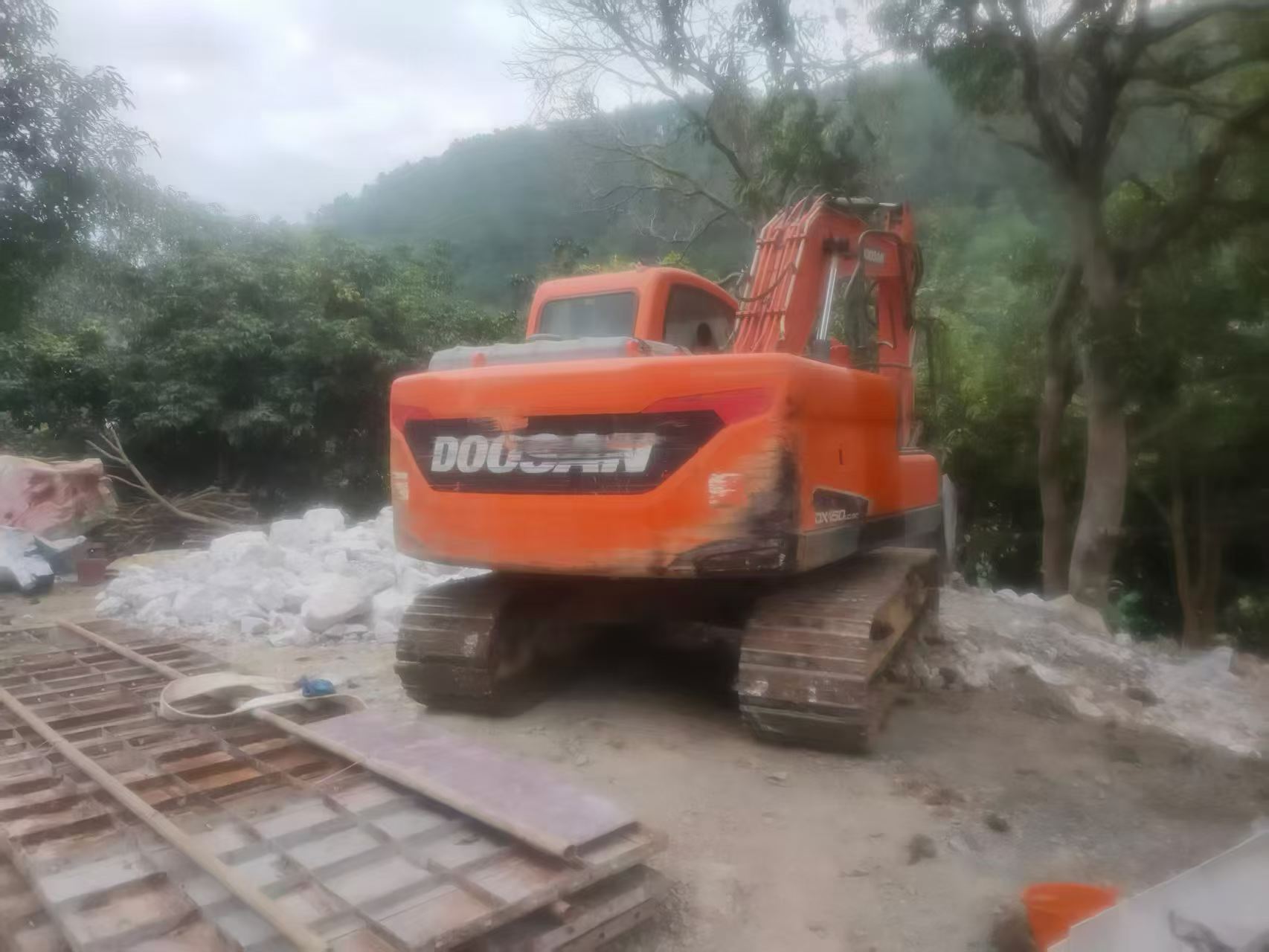 Buy Doosan S130W-3 Used Excavator / 7