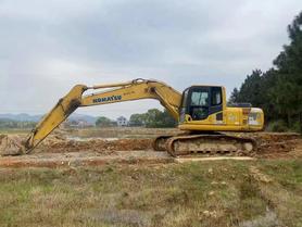Buy Komatsu PC200 Used Excavator / 2 Buy Komatsu PC200 Used Excavator / 2