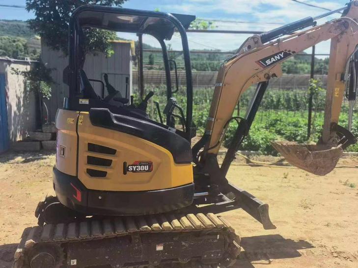 Buy Sany SY26U Used Excavator / 1