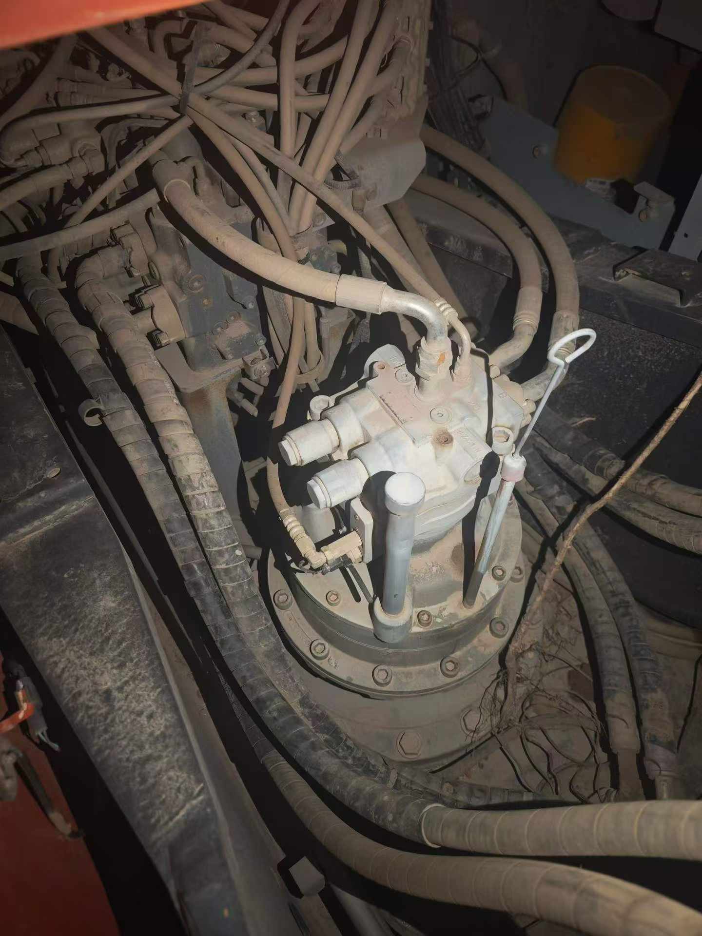 Buy Hitachi ZX240-5A Used Excavator / 3 Buy Hitachi ZX240-5A Used Excavator / 3