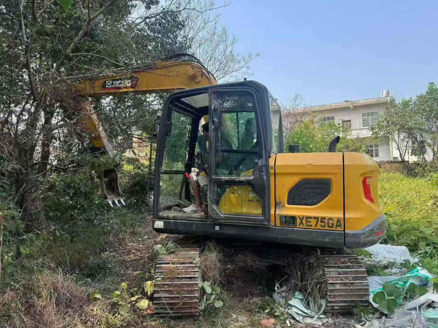 شراء XCMG XE75C مستعمل حفارة