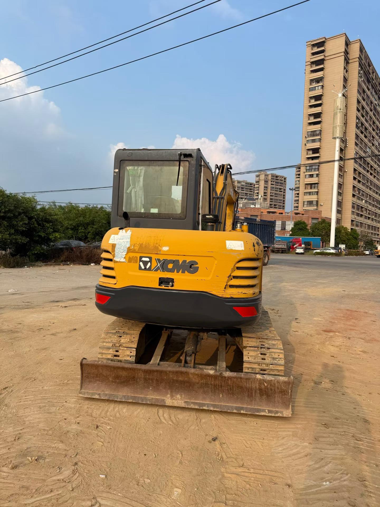 Buy XCMG XE60 Used Excavator / 3