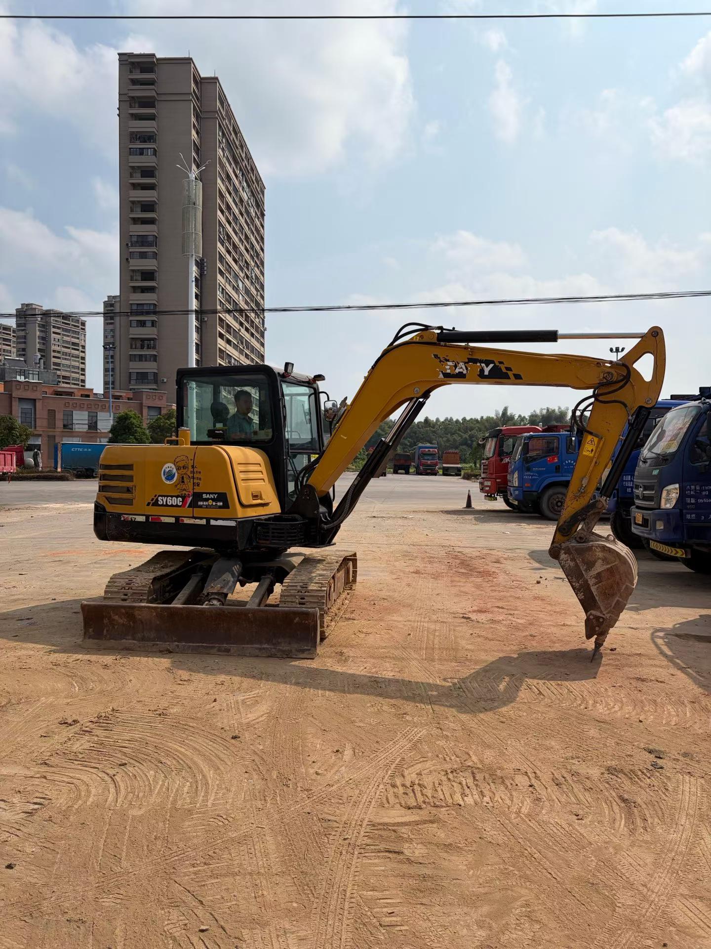 Buy Sany SY60 Used Excavator / 2