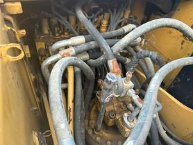 Buy Caterpillar 320D Used Excavator / 2 Buy Caterpillar 320D Used Excavator / 2