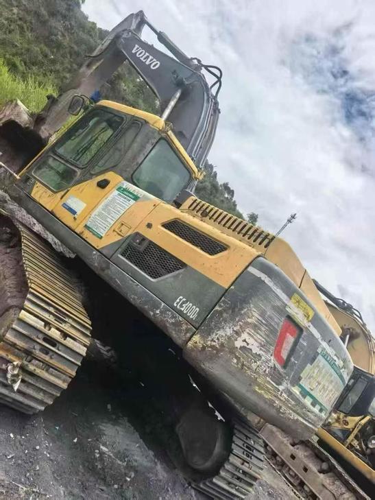 Buy Volvo EC300D Used Excavator / 1
