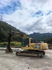 Buy Komatsu PC240-6 Used Excavator / 2 Buy Komatsu PC240-6 Used Excavator / 2