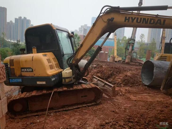 Buy Hyundai HX55 Used Excavator / 1