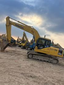 Buy Komatsu PC200-7 Used Excavator / 2 Buy Komatsu PC200-7 Used Excavator / 2