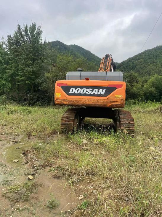 Buy Doosan DX500-SS Used Excavator / 1