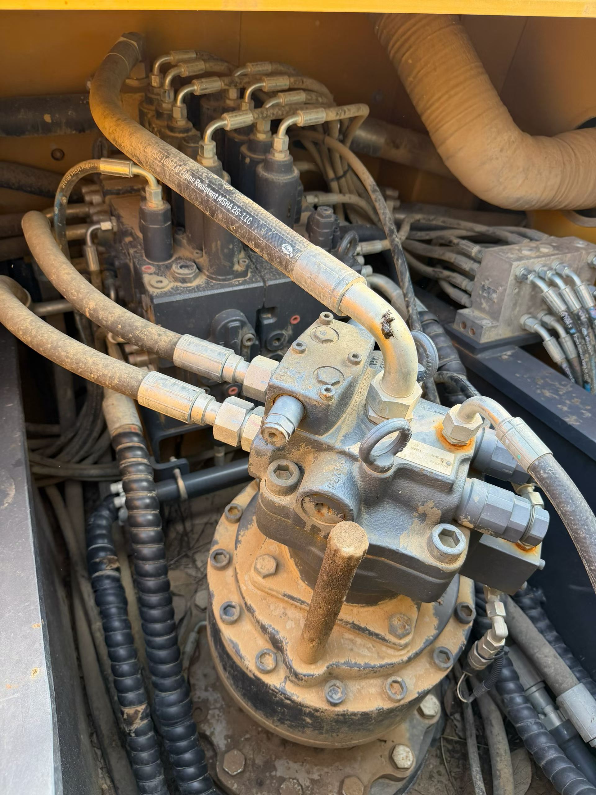 Buy XCMG XE200DA Used Excavator / 4