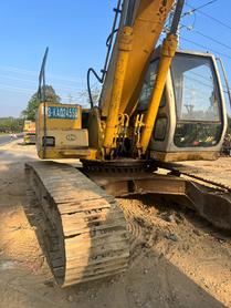 Buy Kato 820-3SP Used Excavator / 9 Buy Kato 820-3SP Used Excavator / 9