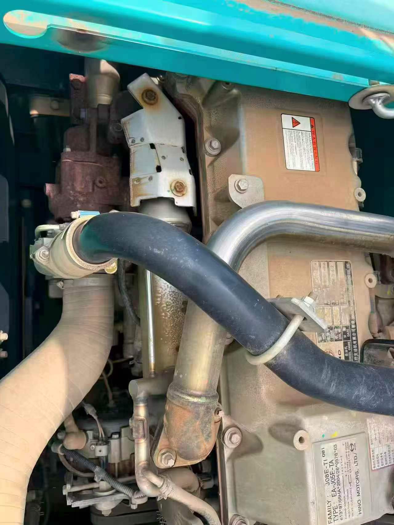 شراء حفارة Kobelco SK210-6 مستعملة / 4