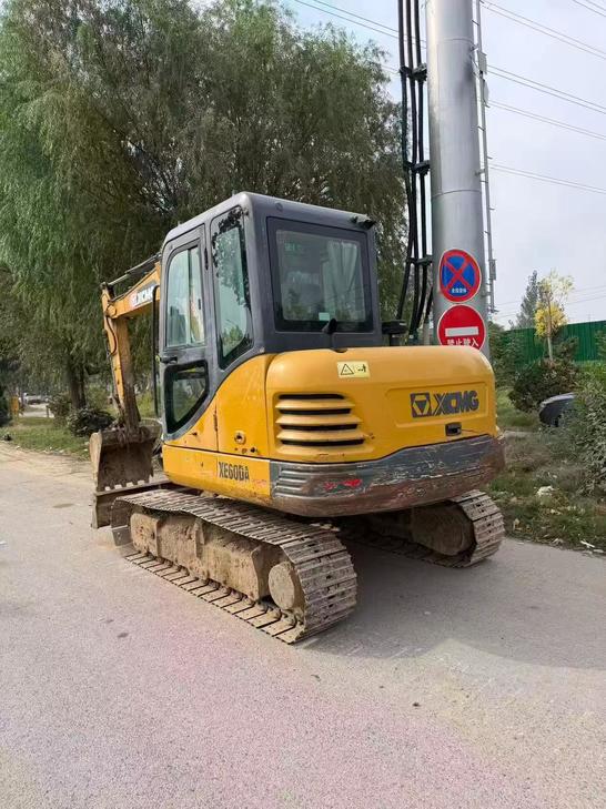 Buy XCMG XE60 Used Excavator / 1
