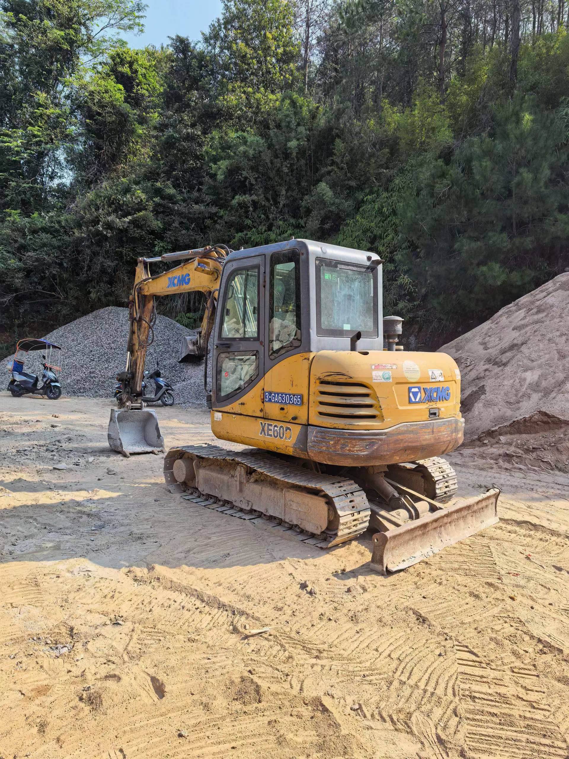 Buy XCMG XE60 Used Excavator / 2