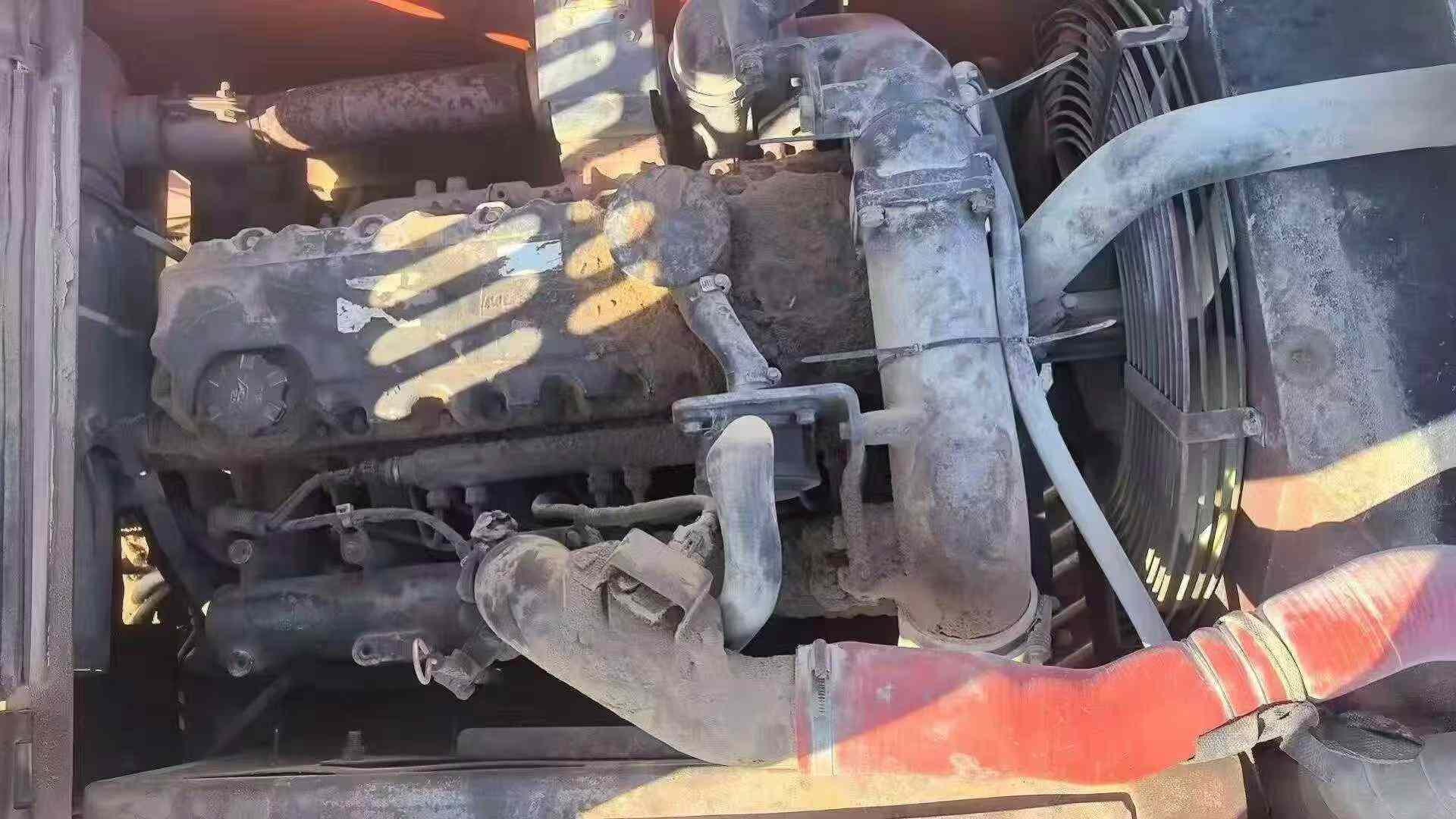 Buy Doosan DH215-7 Used Excavator / 2 Buy Doosan DH215-7 Used Excavator / 2