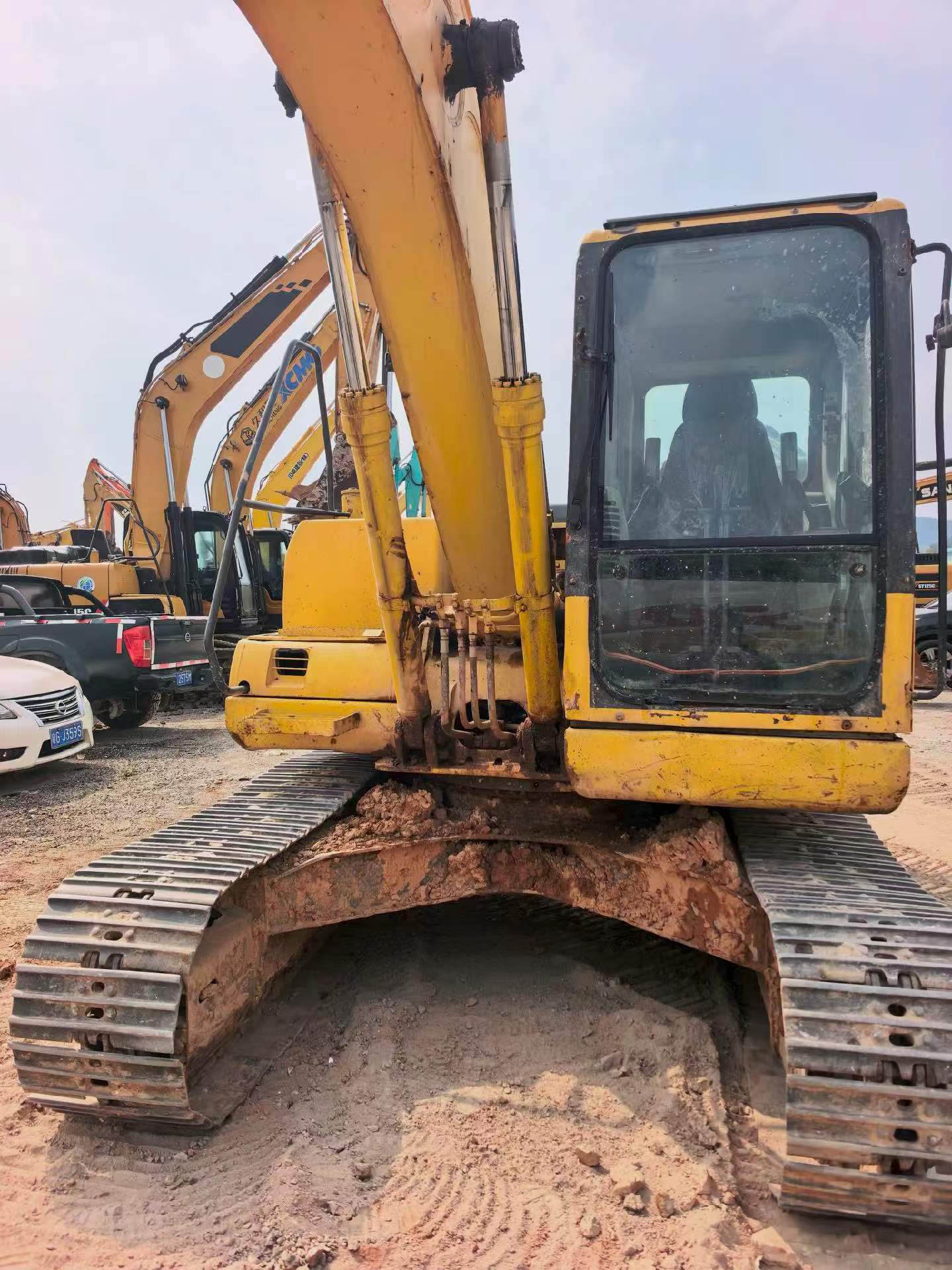 Buy Komatsu PC130-7 Used Excavator / 4