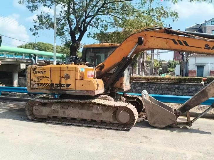 Buy Sany SY135 Used Excavator / 1
