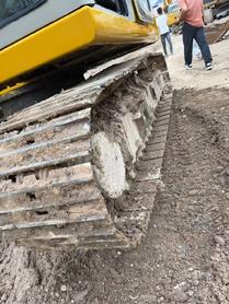 Buy Kato HD512-6 Used Excavator / 5 Buy Kato HD512-6 Used Excavator / 5
