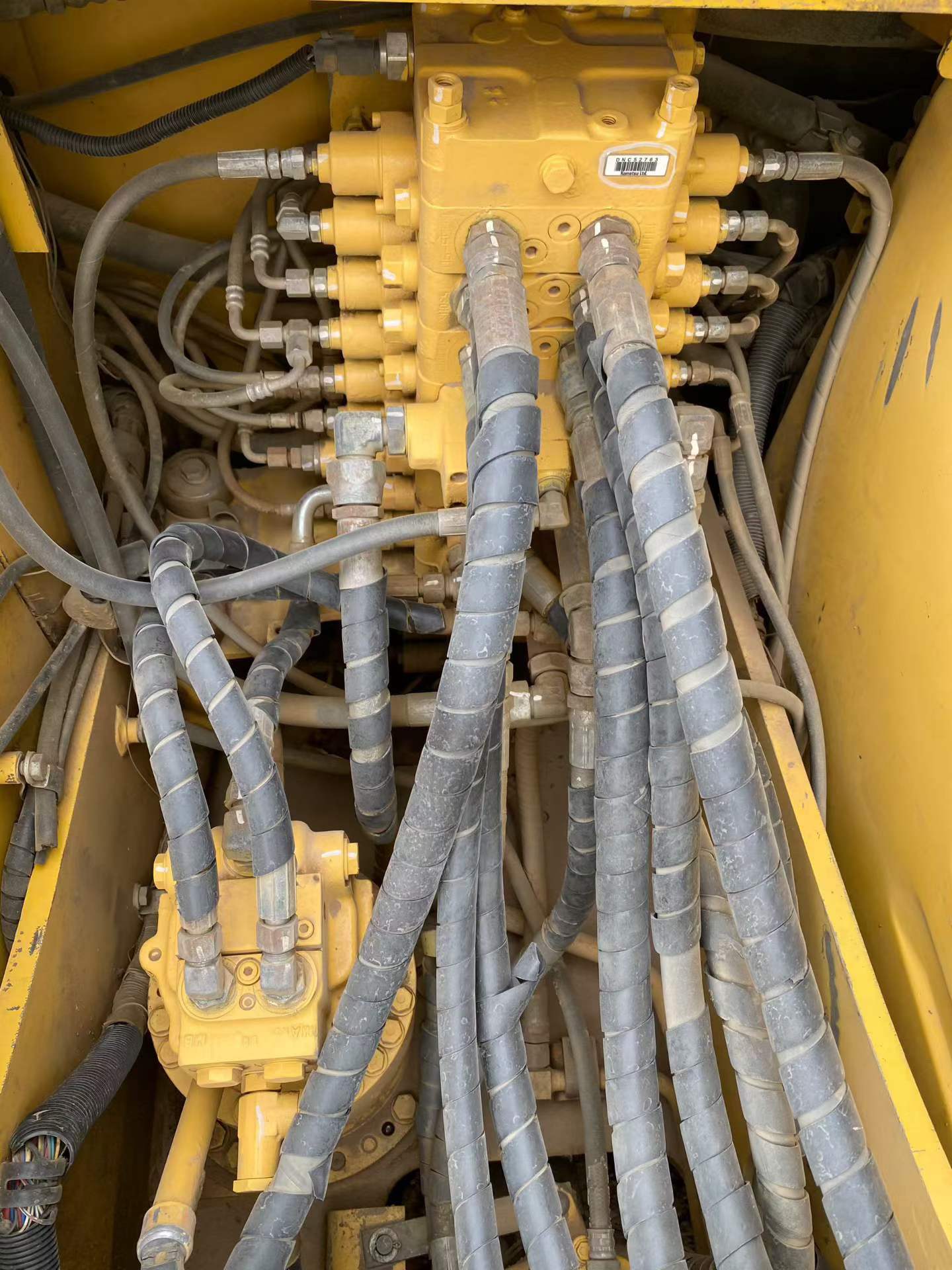 شراء حفارة Komatsu PC110-7 مستعملة / 7
