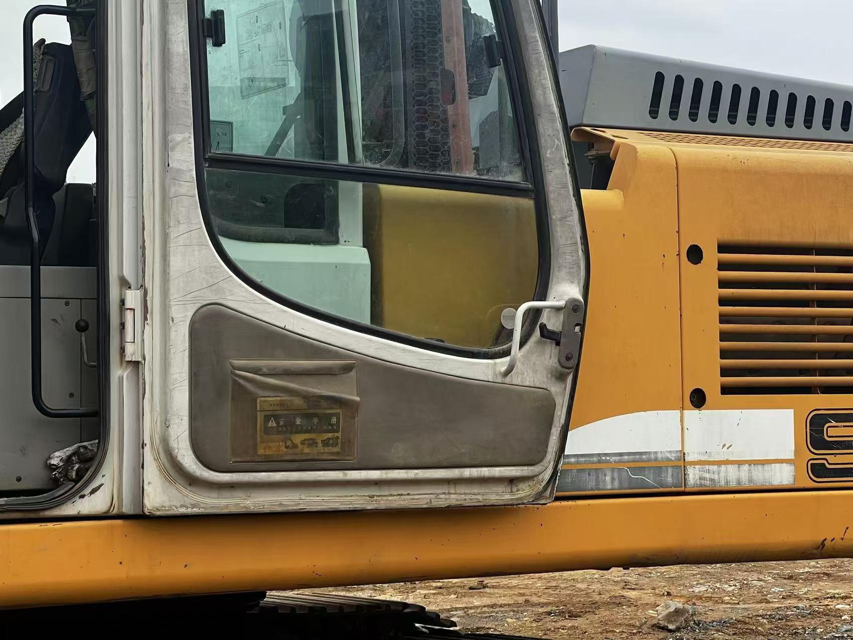 Buy Liebherr R934B Used Excavator / 5