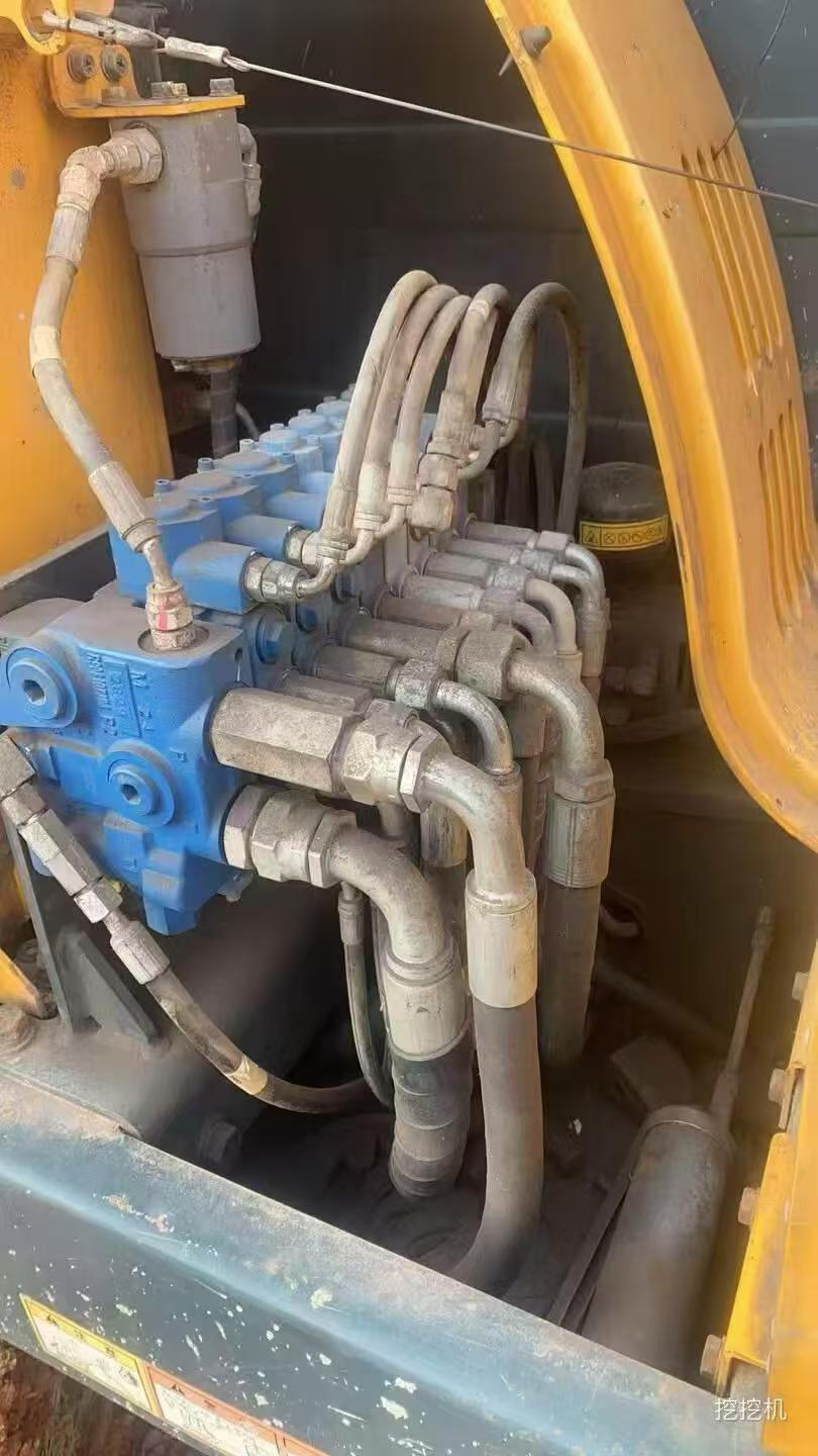 Buy Hyundai HX55 Used Excavator / 6